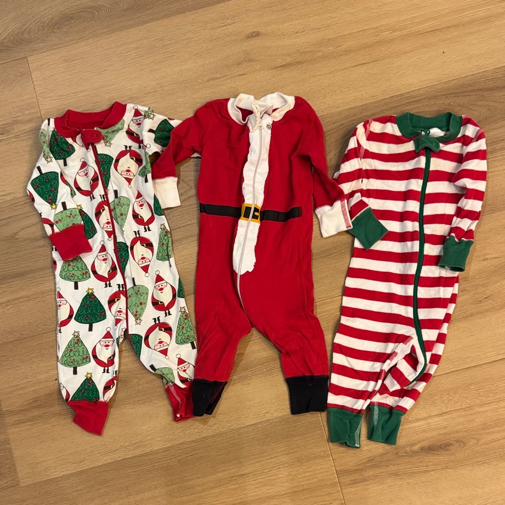 Hanna Andersson Holiday Footies - set of 3